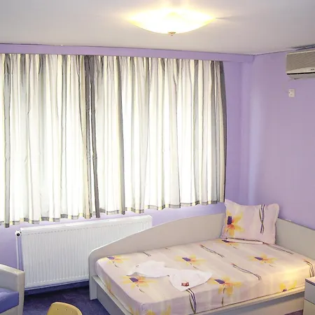 Отель Family Mania Стара-Загора